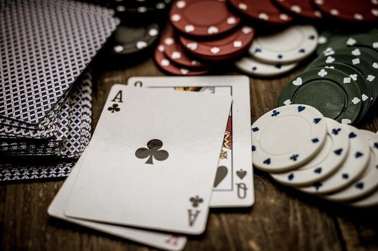 What features of the online casinos make it worth considering?