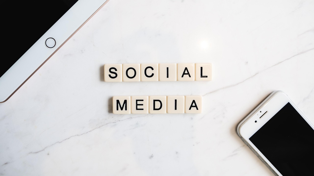 Social media, marketing, facebook — 5 Secret Ways to Check Fake Followers on Instagram